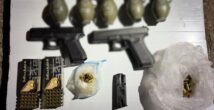 Полиция перехватила машину с оружием и заявляет о предотвращении тяжкого преступления